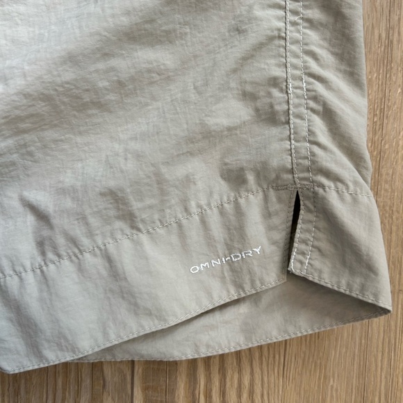 WOMENS COLUMBIA GRT SHORTS - Picture 3 of 4